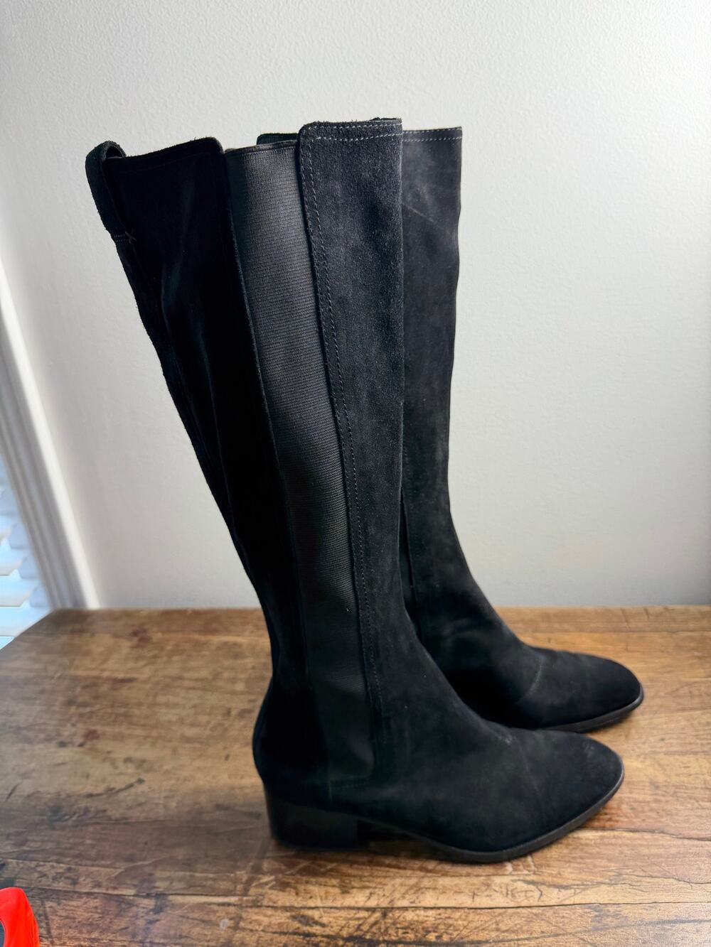 rag & bone Black Suede Knee-High Pull-On Boots - Low Block Heel size 38